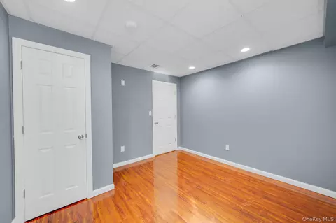 Bedroom - 3 Dover Ct, Wading River, NY 11792 photo 7 of 8
