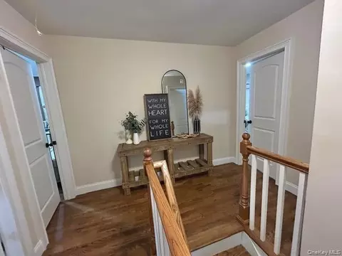 Entry Way - 32 Morris Ave, Patchogue, NY 11772 photo 5 of 5