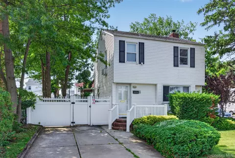 166-04 22nd Ave, New York, NY 11357