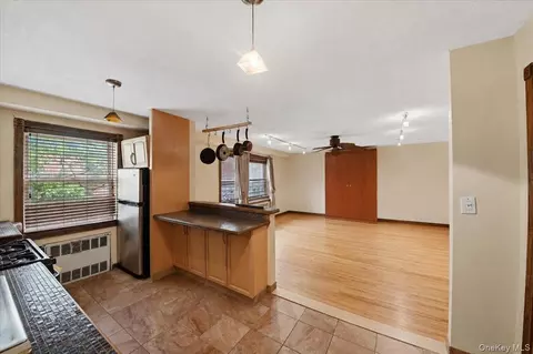 6291 Broadway #A6, New York, NY 10471