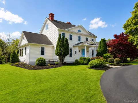 1492 Skunk Ln, Cutchogue, NY 11935