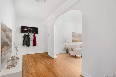 43-01 46th St #1-J, Sunnyside, NY 11104