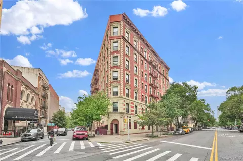 92 Saint Nicholas Ave #6H, New York, NY 10026