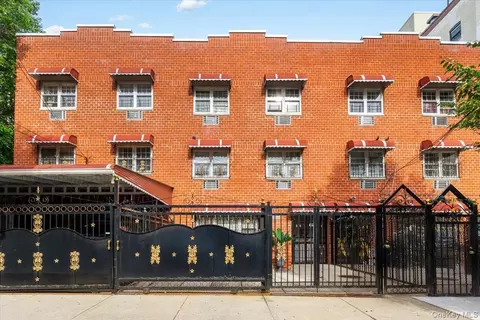 1054 Cauldwell Ave, New York, NY 10456