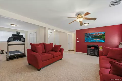 Other - 18 Hickory Pl, Wallkill, NY 10941 photo 4 of 10