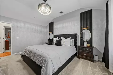 Bedroom - 18 Hickory Pl, Wallkill, NY 10941 photo 3 of 7
