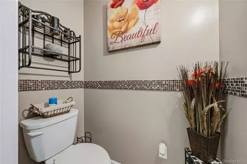 Bath - 18 Hickory Pl, Wallkill, NY 10941 photo 2 of 2