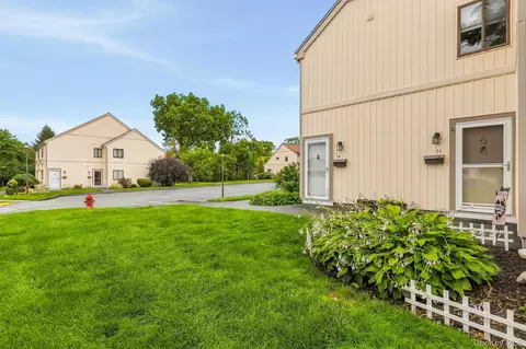 1 Kings Ct #A, Yorktown, NY 10547
