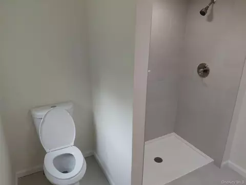 Bath - 106 Mill St, Cornwall, NY 12518 photo 2 of 2