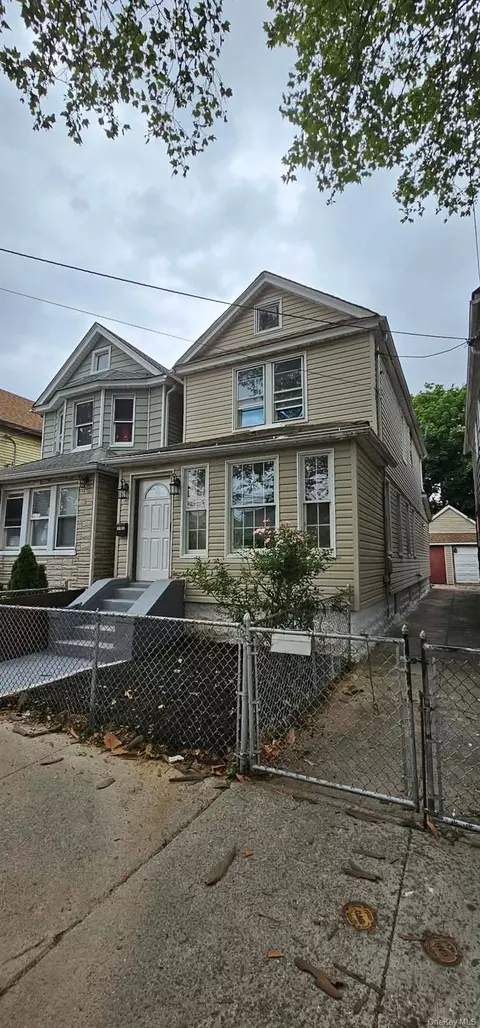 11735 133rd St, New York, NY 11420