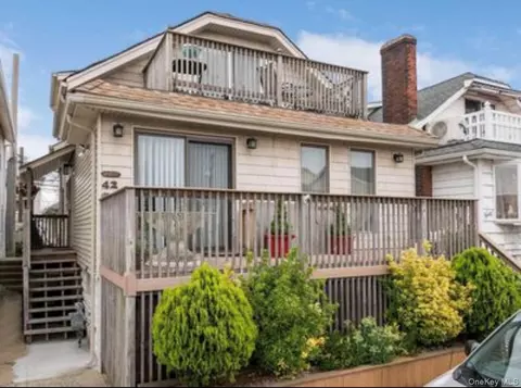 42 Virginia Ave, Long Beach, NY 11561