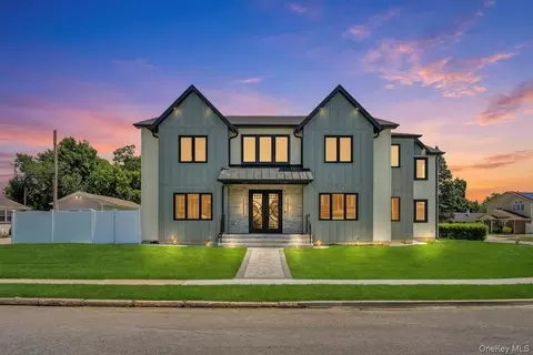 2497 Balsam Ave, East Meadow, NY 11554