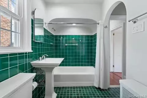 Bath - 169-56 24 Ave, New York, NY 11357 photo 2 of 4