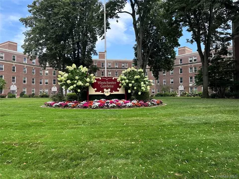 445 Gramatan Ave #1P, Mount Vernon, NY 10552