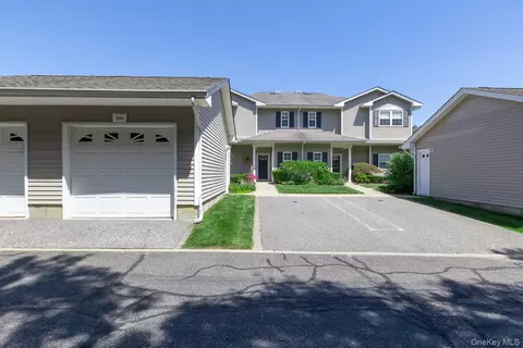 1204 Aerie Way #1204, East Quogue, NY 11942