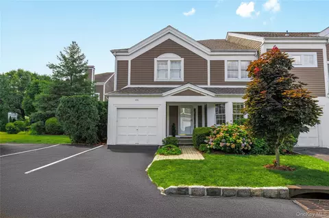 44 Alex Dr, White Plains, NY 10605