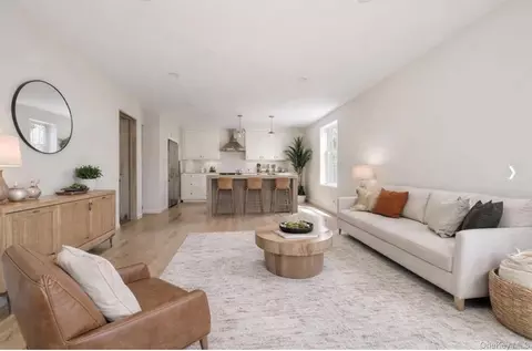 957 E 229th St, New York, NY 10466 photo 7