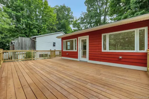 Exterior - 1945 New Hackensack Rd, La Grange, NY 12603 photo 5 of 10