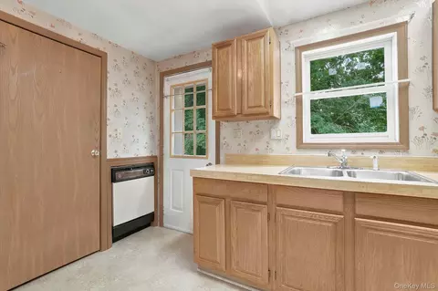 Other - 86 Spackenkill Rd, Poughkeepsie, NY 12603 photo 3 of 6