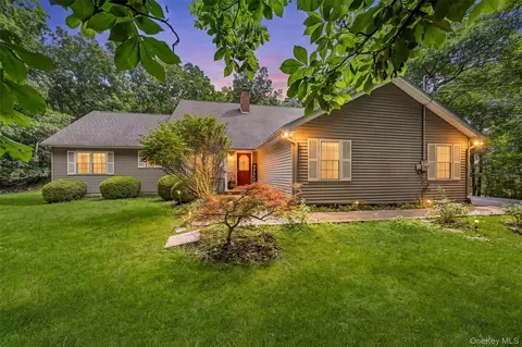 98 Wood Rd, Minisink, NY 10998