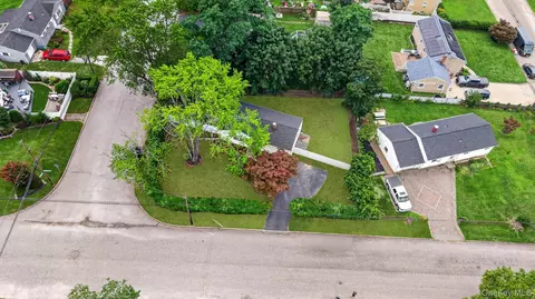 2602 Knickerbocker Ave, Medford, NY 11763