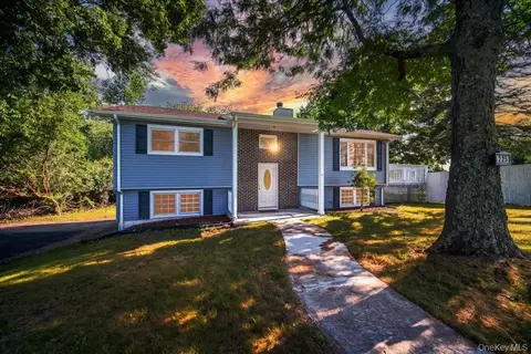 225 Knoell Rd, Goshen, NY 10924