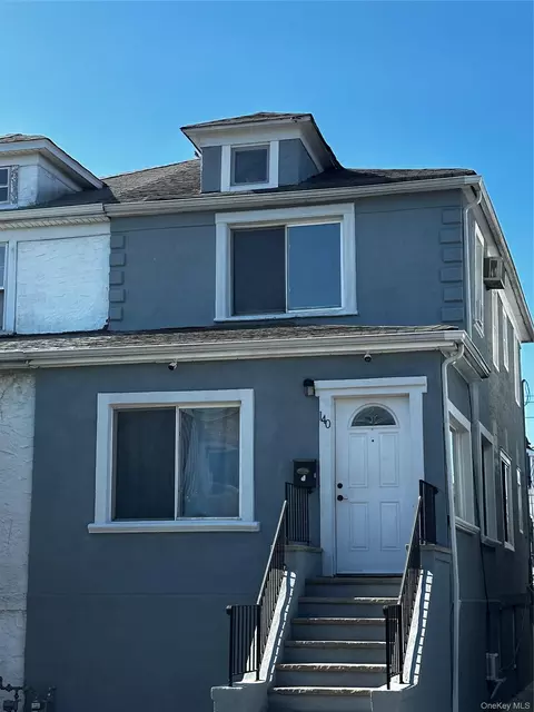140 E Pine St, Long Beach, NY 11561