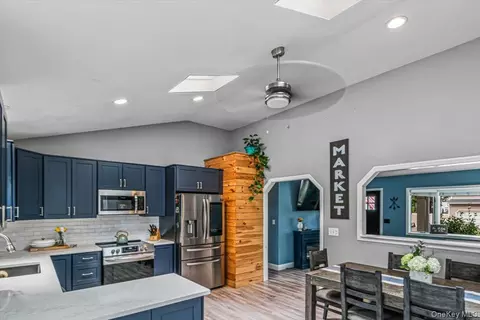 Entry Way - 4 Coleman Ave, Patchogue, NY 11772 photo 2 of 3