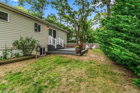 Exterior - 4 Coleman Ave, Patchogue, NY 11772 photo 5 of 8