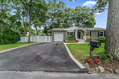 Other - 4 Coleman Ave, Patchogue, NY 11772 photo 1 of 8