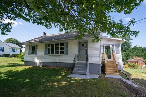 601 Lakeside Rd, Newburgh, NY 12550