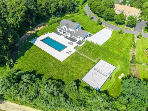 View/Area - 2790 Stanley Rd, Mattituck, NY 11952 photo 2 of 4