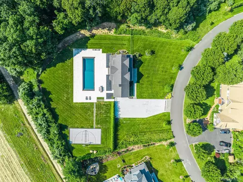 View/Area - 2790 Stanley Rd, Mattituck, NY 11952 photo 3 of 4