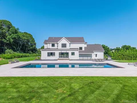 Exterior - 2790 Stanley Rd, Mattituck, NY 11952 photo 2 of 3