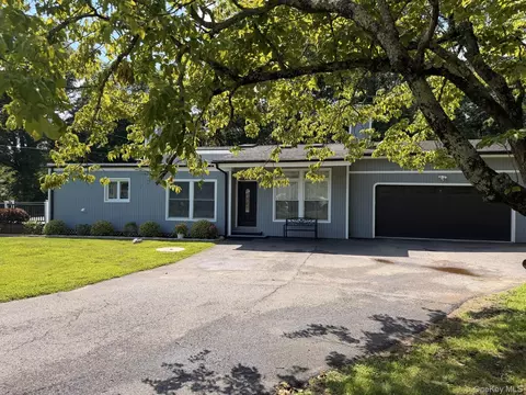 5 Lee Rd, Somers, NY 10589