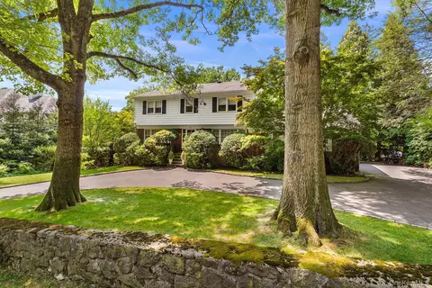 19 Carlton Rd, Yonkers, NY 10708