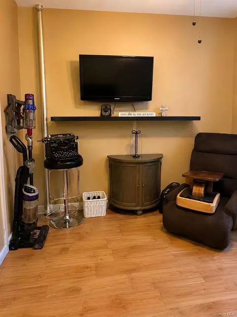 Living - 554 Central Ave, Brooklyn, NY 11207 photo 2 of 4