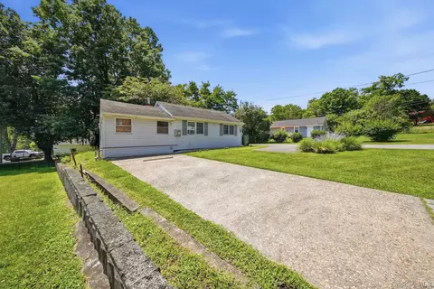 114 Glenmere Ave, Florida, NY 10921