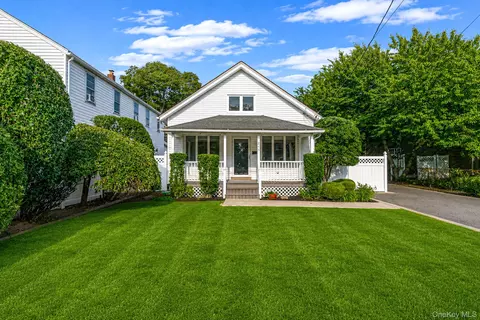 245 Greeley Ave, Sayville, NY 11782