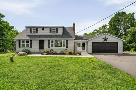 80 Burlingham Rd, Crawford, NY 12566