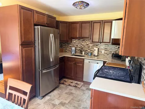 Kitchen - 42 Manor Dr #42, Cornwall, NY 12518 photo 1 of 4