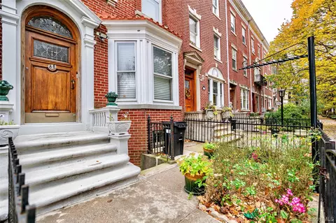 88 Midwood St, Brooklyn, NY 11225