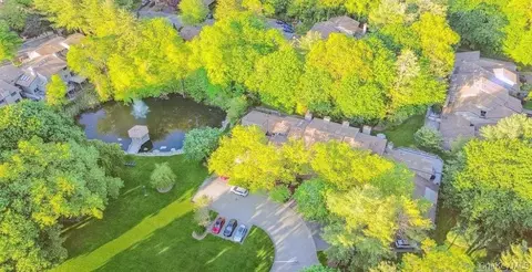 190 Alta Ter, Jericho, NY 11753 photo 6