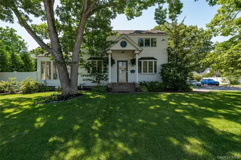 323 Eastwood Blvd, Centereach, NY 11720