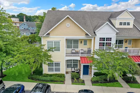 Exterior - 10 Lager Ln, Patchogue, NY 11772 photo 4 of 4