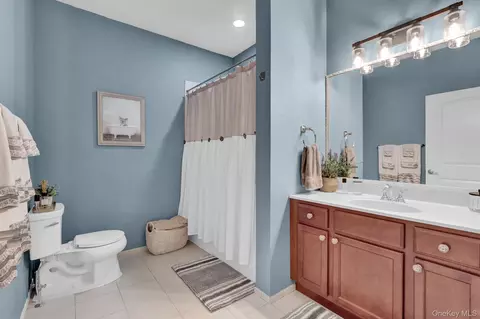 Bath - 10 Lager Ln, Patchogue, NY 11772 photo 1 of 3