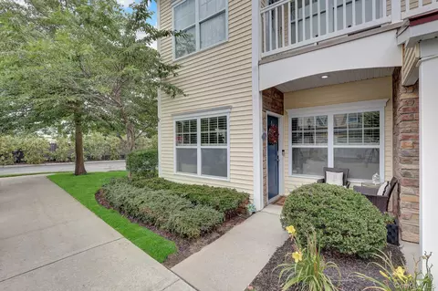 Exterior - 10 Lager Ln, Patchogue, NY 11772 photo 2 of 4