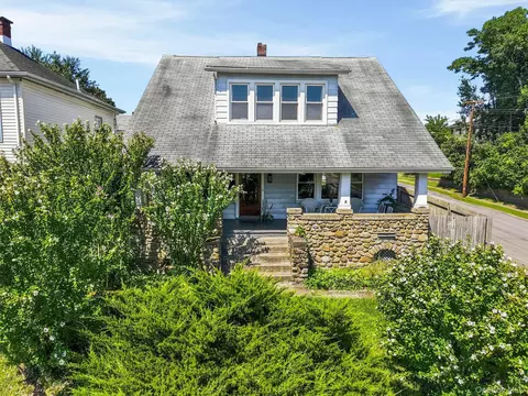 97 Robinson Ave, Newburgh, NY 12550