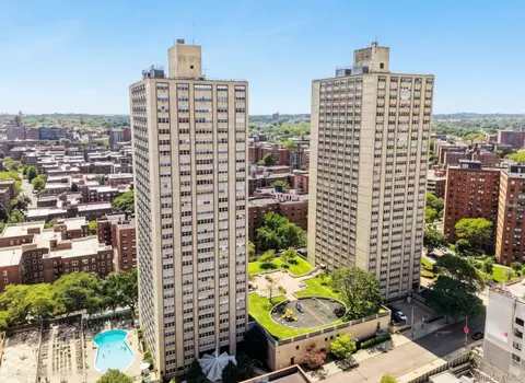 102-30 66th Rd #17H, New York, NY 11375