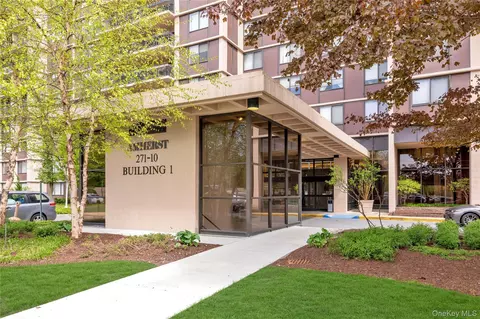 271-10 Grand Central Pkwy #9F, New York, NY 11005